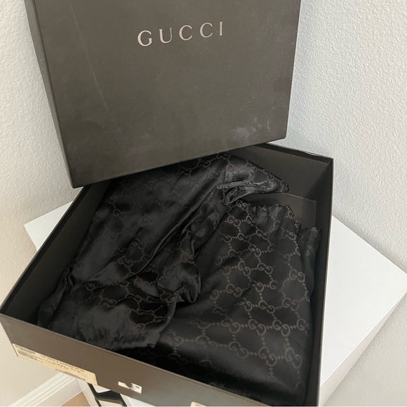 Authentic Gucci GG short boot - Picture 5 of 11